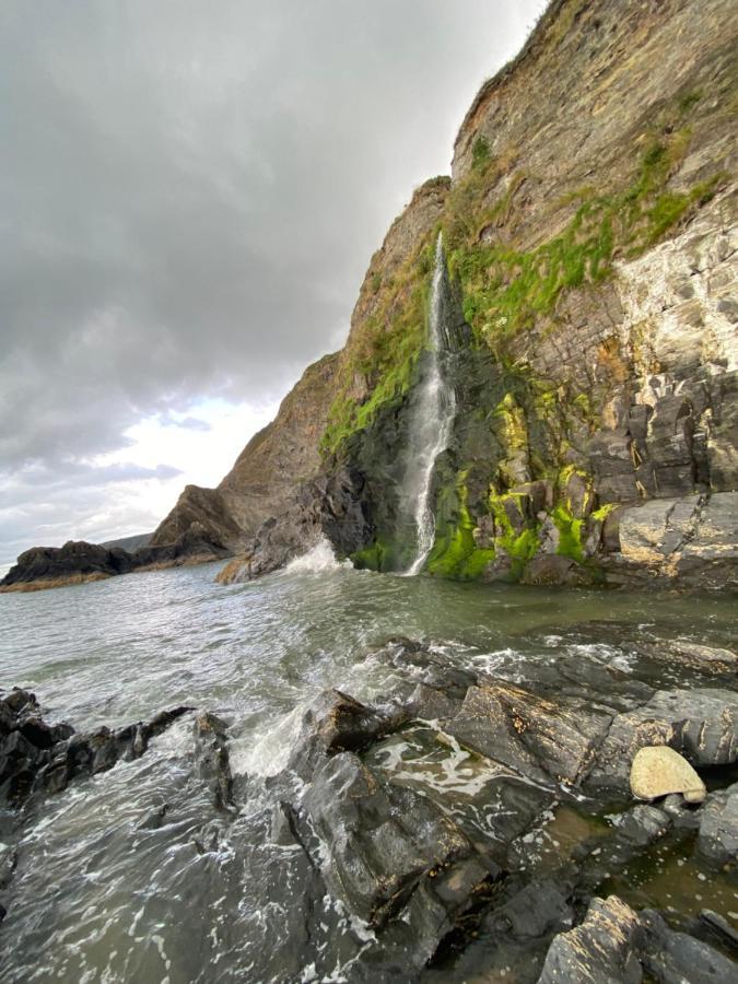 Wild Coastal Retreat At Troed Y Rhiw Aberporth, West Wales Villa Kültér fotó